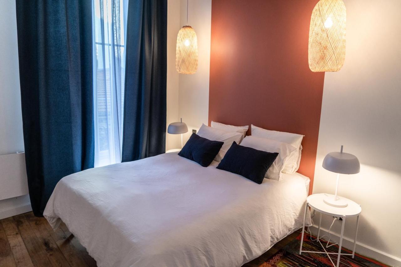 Beige Hospitalite - Coco - Hypercentre-2Chambres-Parking-Zen 圣艾蒂安 外观 照片